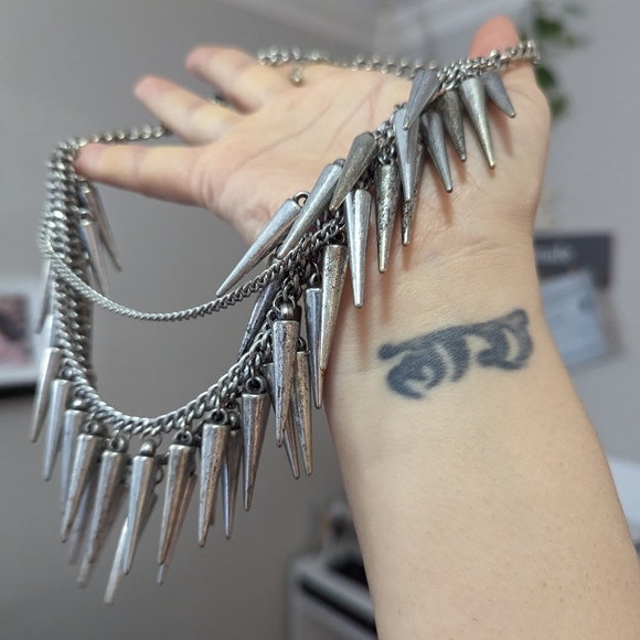 Rockstar Necklace - Picture 5 of 5